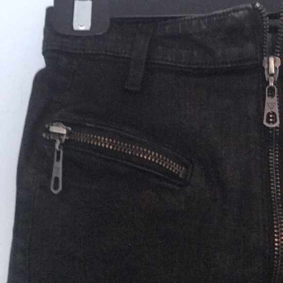 Guess Denim Pencil Skirt - Picture 3 of 8